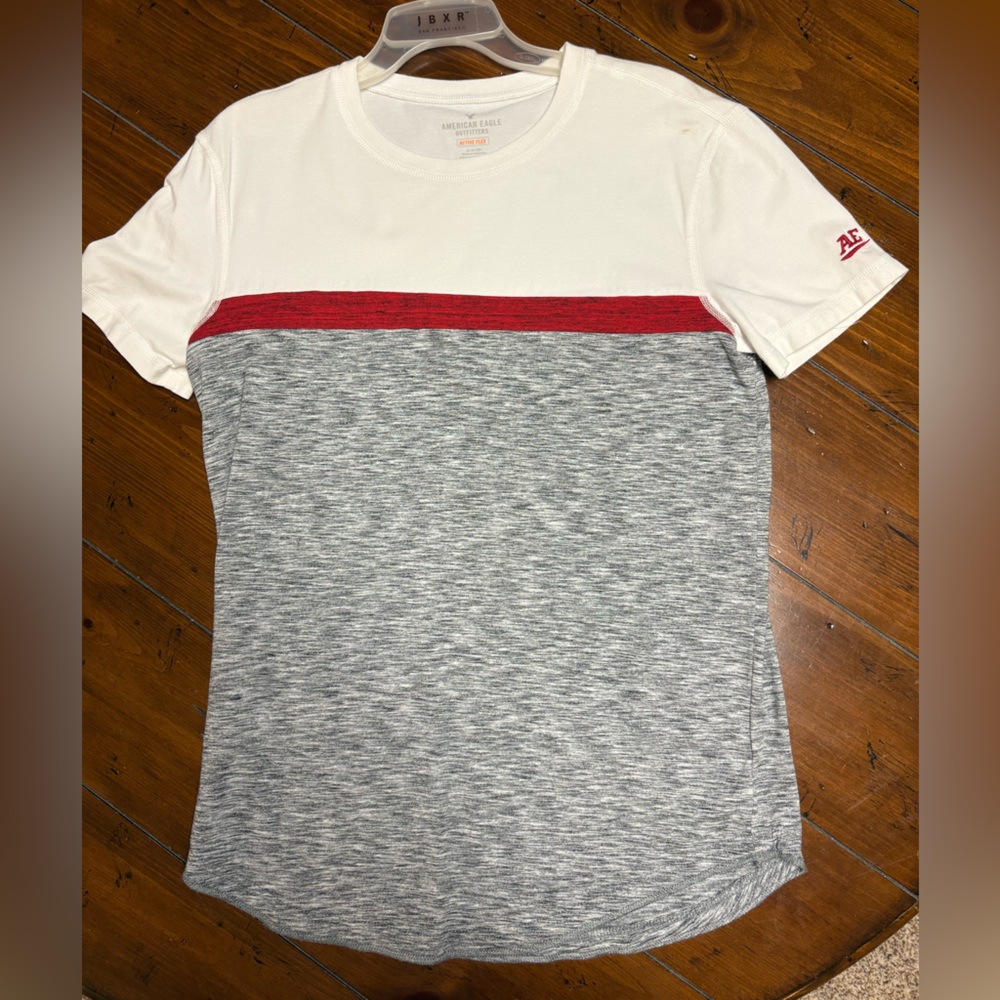 American eagle short sleeve active flex T-shirt